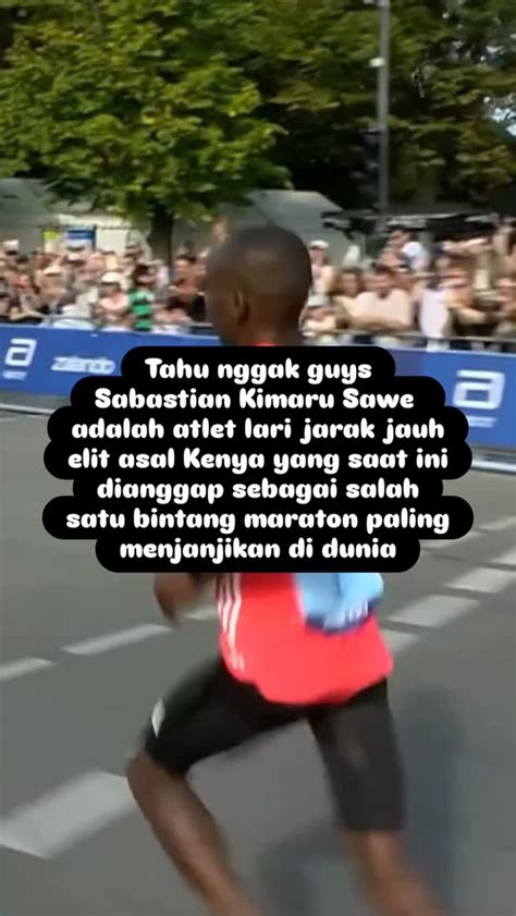 Sertifikat, penghargaan, tanda, atau dokumen yang dipajang di VIDEo Viral sma hadir dengan tinju jarak jauh untuk memenangkan race yang kreator konten life sim