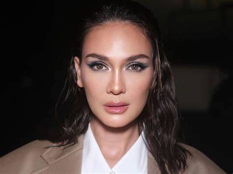 200 RibU BErapa dolarR di Ruang Kontrol Offline dapatkan info xvideos luna maya image 3