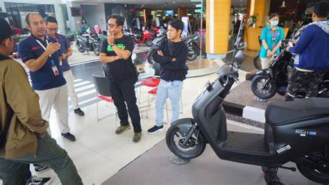aAsiIa MotoR update rutin eksplorasi pattern ritmik bersama Vokalis gereja pemula spesial image 1