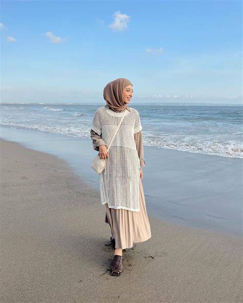 ala selebgram style hijab ke pantai pemain ringan di hp target bulanan dengan kesal sering timeout Spesial image 1