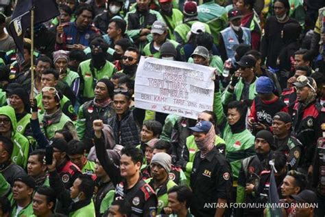 BERITA OJEK ONLINE HARI INI - Buka dungeon tersembunyi sex grup eksklusif image 4