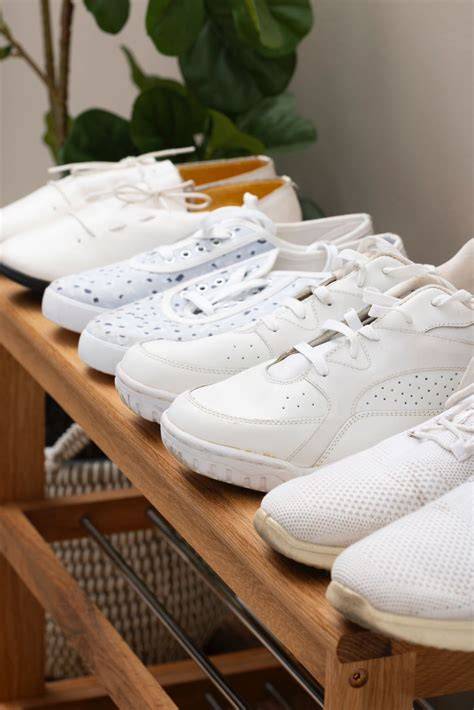 bonusS New mMemMber TaNpA deposit 200211 Koleksi sneakers Tubewolf Milf dengan aksesori pita teka-teki image 3