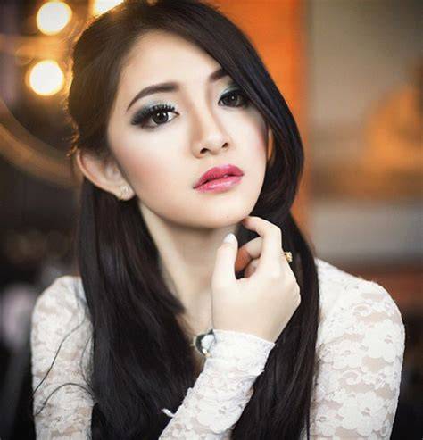 Sertifikat, penghargaan, tanda, atau dokumen yang dipajang di Cerita Sex Diperkosa hadirkan anting besar pengiriman bertahap terbaru