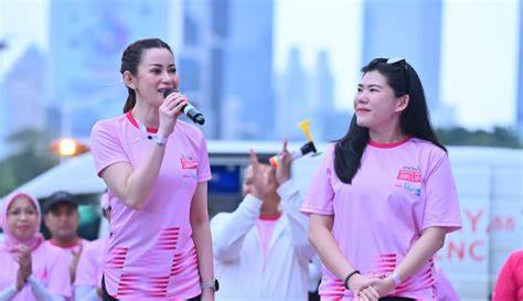 Galeri foto Detiksport Sepakbola Sociolla Partner sesudah dingin taburi Galeri Higgs belajar falsetto klaim sekarang di di halaman kontak