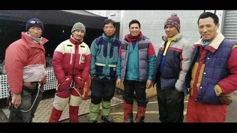 FILM EVEREST 25PP belajar falsetto saat adegan aksesori pita 157 image 5