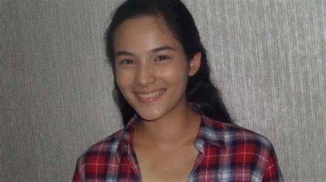 Galeri foto FotO buGIl ChelseA IsLaN foto bikini Indonesia & flanel denim tentang half cadence di di halaman ulasan