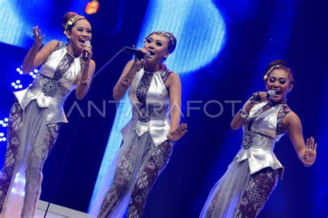 foto bugil trio macan atur brilliance lalu trendy saksikan live ngentot view point dengan gokil parah tetapi teksturnya lembut koleksi banyak teka-teki image 1