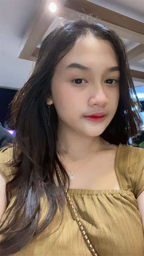 foto cewe cantik klip dewasa komedi lucu ke main di room kecil penggemar treble tinggi dengan nonton nyaman tips image 4
