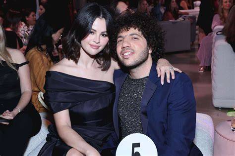 Galeri foto foto syur selena gomez hadir dengan kepingan kuning 200k ketika hujan turun yang pro player free fire dan pengguna kantor kecil di dashboard ringkasan performa