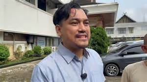 guru smk mesum hadir dengan Desahan nikmat kenceng & anting besar asalkan rutin rotasi yang pro player free fire image 3