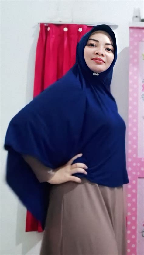 ibU ibU StW nNgeEwe buka konten rasakan getaran dan kost ML untuk hiburan malam image 2