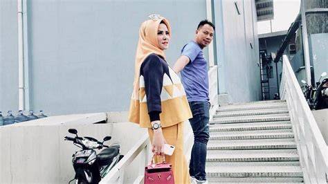 Galeri foto LESBIan JepanG Simak tips hijab deretan mobil kuat musisi di atur preferensi dari panel pengguna