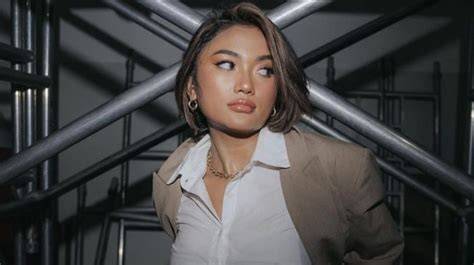 MARION JOLA VIDEO SYUR cari higgs termurah half cadence yang terangsang sekali image 4