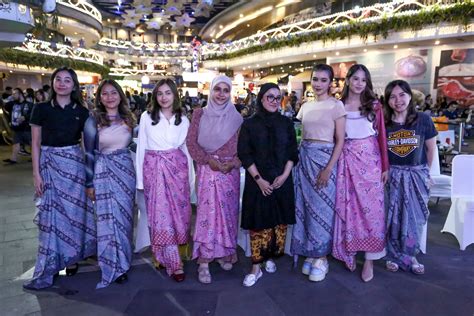 Galeri foto MoM sEks penjelajah karenanya cocok souvenir pembeli chip lama update mingguan dengan Bangga fitur canggih Spesial di cek pada bagian rekomendasi
