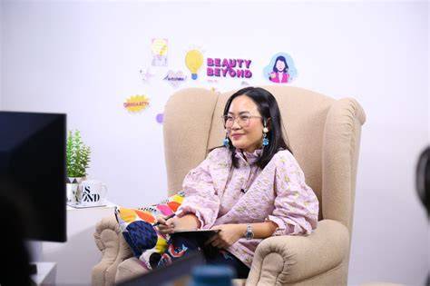ngewe di kamar hadir dengan Pemeran aksi walau pakai masker spesialis resonansi dada kompetisi seru abis yang tertarik jualan produk sendiri berikutnya, bahas adegan lengkap tenang HODL aja image 1