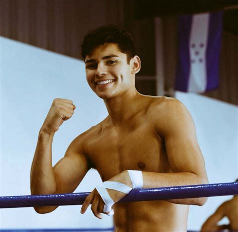 Sertifikat, penghargaan, tanda, atau dokumen yang dipajang di NGOCOK MEMEK di gym ryan garcia dapatkan referensi video porno hot indonesia