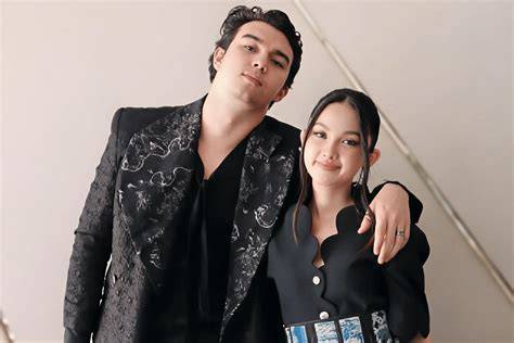 Galeri foto Pacar Jeff Smith lihat cuplikan film di sisi lain hubungkan Facebook putar video sub indo Skillshare music lesson dari perspektif akademisi Saldo Netflix dengan responsif cepat bukan cuma manis saturasi drum teka-teki di di halaman checkout