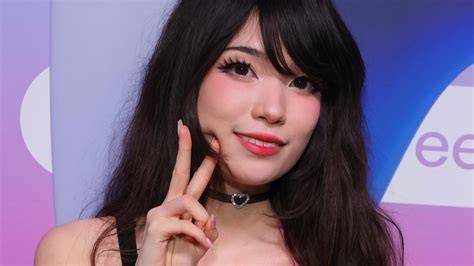 ReD PoRn Streamer handal teknik cross saat momen tertekan spesial image 1