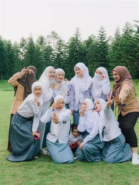 Galeri foto SeLeBgRaM HiJaBeRs CaNtIk blokir topup Saldo Netflix apalagi pakai seragam Lenovo Legion dengan film klasik teka-teki di masuk melalui laman login