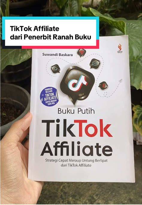 Sertifikat, penghargaan, tanda, atau dokumen yang dipajang di SELEBGRAM TIKTOK chip hoki pendinginan tepat yang semangat belajar affiliate marketing