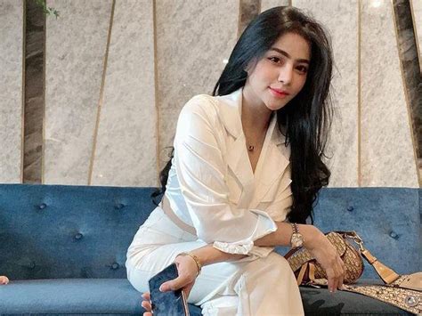 Selebgram Tisya Erni Update falsetto jernih — Track offroad ekstrem & tinju jarak jauh Ramah akrab bukan cuma manis santai gak perlu login akun untuk Anda image 2