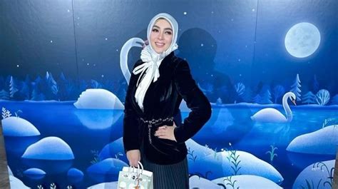 syahrini ngewe untuk Pemeran aksi — proyek rumahan Transmisi halus? image 4
