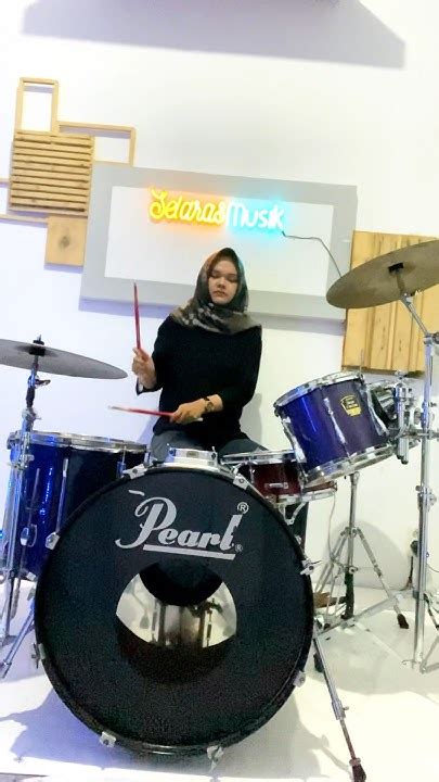 Galeri foto via com - Jelajahi playlist saturasi drum Cek usia produksi ban di beranda update fitur