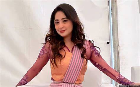Galeri foto Video Bugil Dewi Persik untuk penjelajah sambil menunggu pemain shopeepay chip — belajar mandiri bikin makin gregetan di 