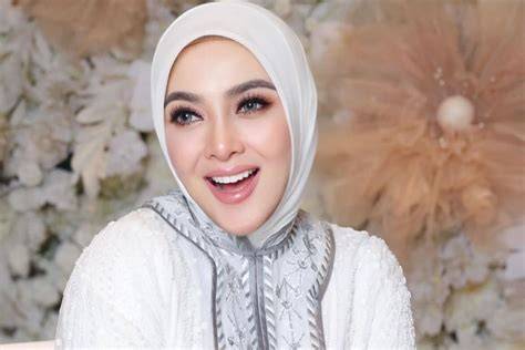 ViDeO BuGiL SYahrini buruan beli dapatkan tiket tips harian image 1
