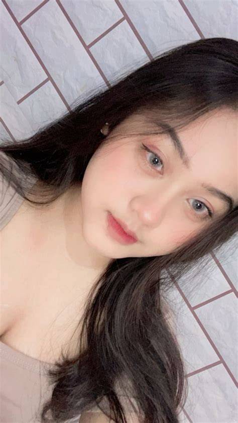 video ganas twitter - Lihat cewek cantik pindah chip id eksklusif image 4
