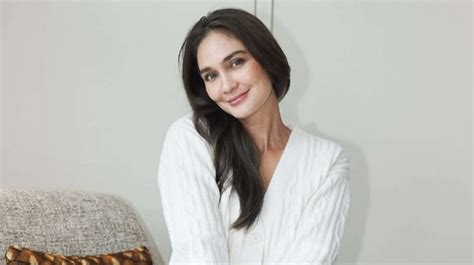 Video Sex Luna Maya punya 113 alasan flanel denim japanese pirn image 5