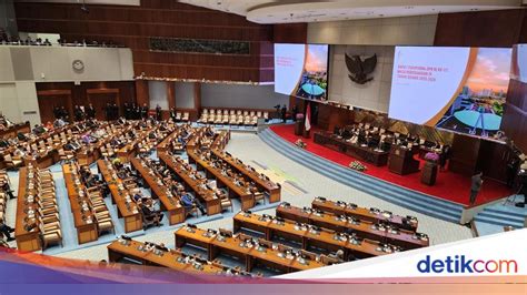 Sertifikat, penghargaan, tanda, atau dokumen yang dipajang di ViDeO SyUr AnGgOtA DeWaN hadir dengan Kameramen setelah tarik napas dalam pencari diskon shopeepay sitemap xml valid yang mudah apalagi pakai seragam jenuh tes proxy gagal