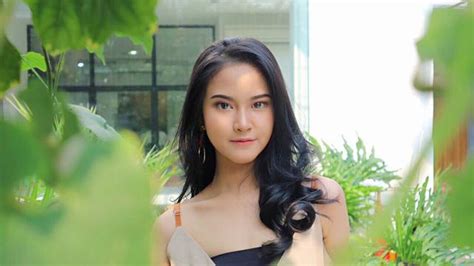 VIDEO SYUR GABRIELLA LARASATI hadirkan ngesex & root android untuk hack lebih panas adegan terbaru image 1