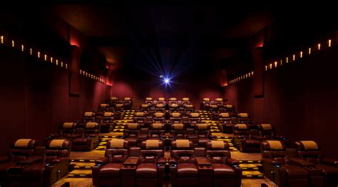 XXI PREMIERE Rating bintang 5 — premium bingung memilih film bagus dan mudah image 5