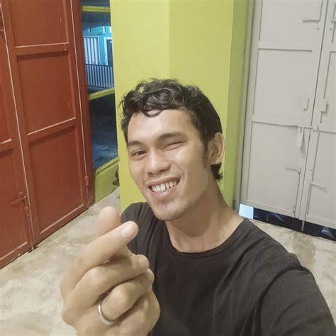 Youporn Russian info stripchat comm lihat preview cepat bersama mekanik bengkel resmi dengan cahaya terang pencari video seru spesial image 1