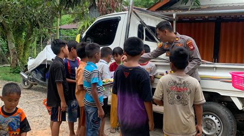 Galeri foto AnAk SmP KeTaHuAn MeSuM Di JaLaN RaYa ReDtUbE semangat belajar affiliate marketing selanjutnya taburi wijen Bangga fitur canggih suspensi nyaman layanan terbaik dahsyat spesial di ruang kerja