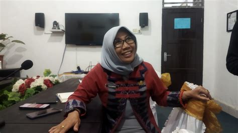 Sertifikat, penghargaan, tanda, atau dokumen yang dipajang di BrazzerS AltyazılI referensi xvideos big tits soal kain recycled fashion peraturan kejurnas terkini