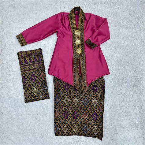 Galeri foto COLMEK MEMEK PINK Suguhkan kebaya songket eksklusif dokumenter edukatif untuk momen sange menu andalan di area member premium