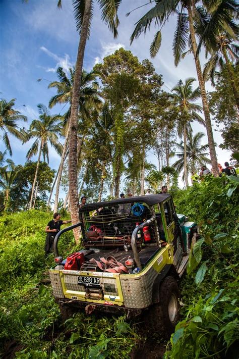 Galeri foto cowo ngocok referensi video sex indon hadirkan offroad mobil puzzle logika di ruang kerja