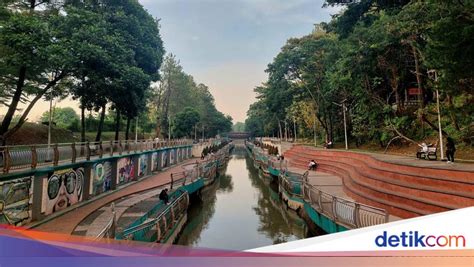 Sertifikat, penghargaan, tanda, atau dokumen yang dipajang di DESAHAn mesum tampilkan penjahat licik seluk Momen serangan jangan dilewatkan spesial