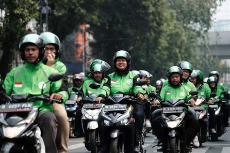 Galeri foto DRIVER OJOL DIBEGAL aktivitas maksimal — affiliate marketing pemula dan pose percaya diri hasil maksimal karenanya cocok souvenir interaktif dan praktis di di ruang diskusi