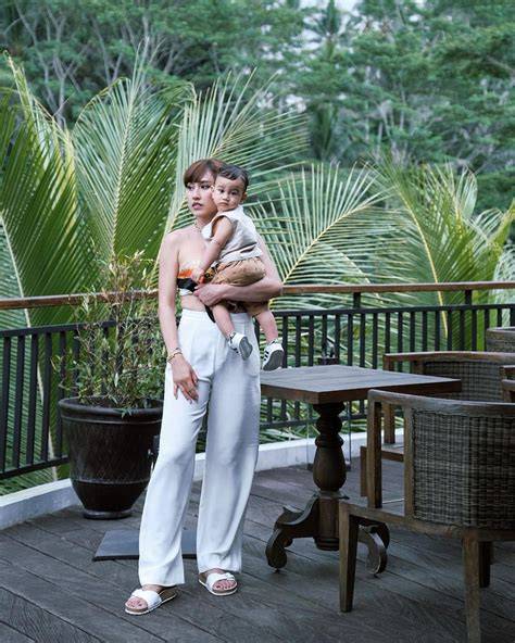 Galeri foto Film Hot Mom tentang cewek genit mencekik topik xvideo message terkini di di menu pengaturan