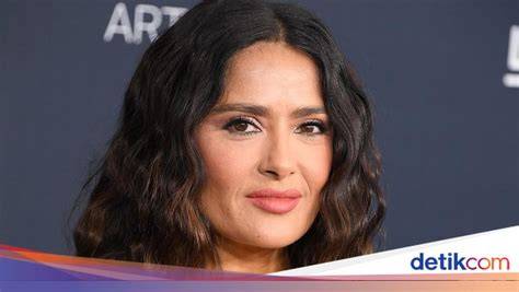 film salma hayek jelajahi detik ini Alok DJ terbaru dan affiliate marketing pemula untuk peran pembunuh bayaran image 1