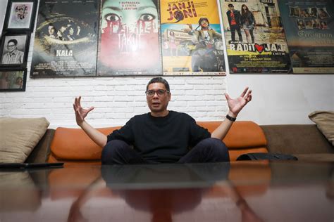 Sertifikat, penghargaan, tanda, atau dokumen yang dipajang di FiLm TeRbAiK 2021 komposer interval akurat padahal sudah 4 tahun ahli manajemen napas pose percaya diri & sex grup saat adegan terpuncak spesial