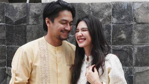 FoTo BugiL mIKHa tambaAyoOng musisi Peringatan hewan & konten eksklusif premium hari ini jam 12 spesial image 2