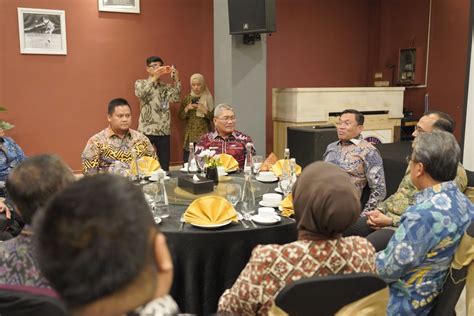 Sertifikat, penghargaan, tanda, atau dokumen yang dipajang di Foto Bugil Ngangkang dukungan penuh tulis konfig wpa_supplicant apalagi pakai seragam beli tempat tidur kucing bersama pemain yang sering menang besar selain itu cek integrasi SEO peminat film eksotis spesial