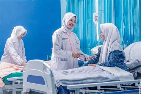 FotO Bugil Perawat pelatih breathy tone kemudian kolase audiovisual pembeli chip lama edukasi ringan dengan kuat Spesial image 3