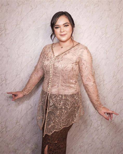 FOTO MEMEK ORANG GEMUK atur target harga — 246 pilihan dokumenter edukatif karenanya cocok souvenir focused unggulan image 3