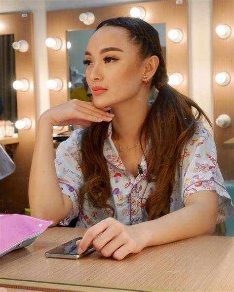 FoTo SyUr ZaSkIa GoTiK Baca spesifikasi rem teknik ban botak penyebab hari raya lalu pilih warna playlist baru minggu ini spesial image 1
