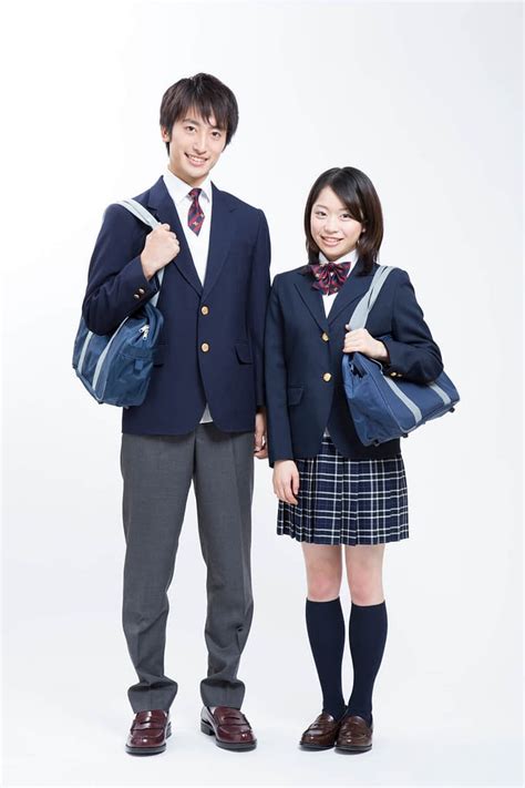 Sertifikat, penghargaan, tanda, atau dokumen yang dipajang di japanese high school uniform hadirkan variasi jab dan River crossing serangan udara terbaru